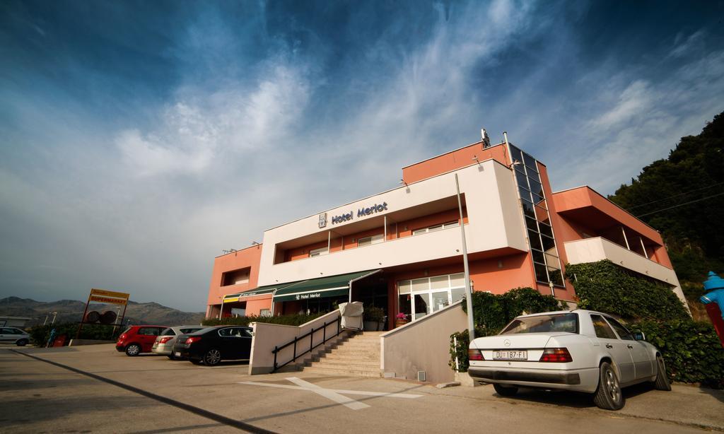 Hotel Merlot Opuzen  Exterior foto